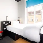 Rezz Temple Bar, 3* Dublin