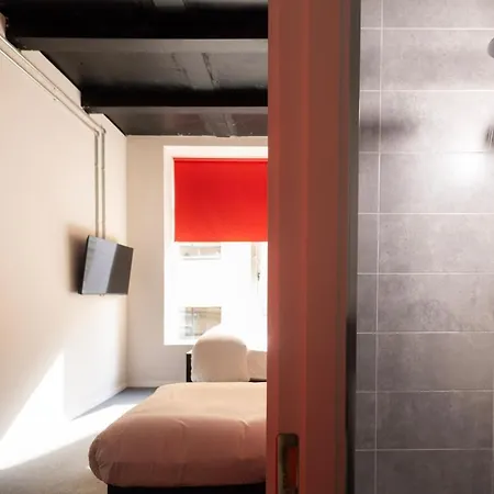 Rezz Temple Bar, Dublin