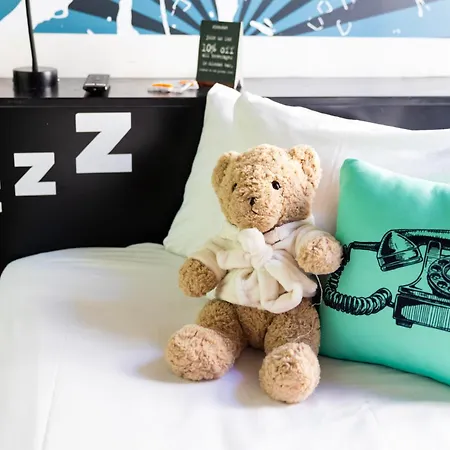 Rezz Temple Bar, 3* Dublin