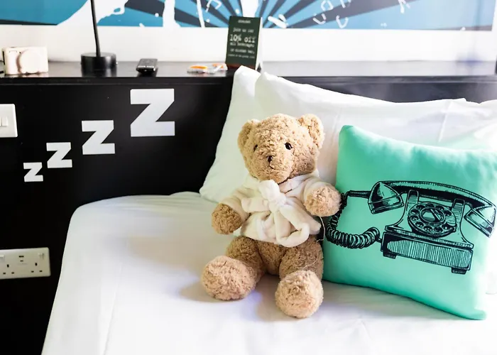 Rezz Temple Bar, 3* Дублин