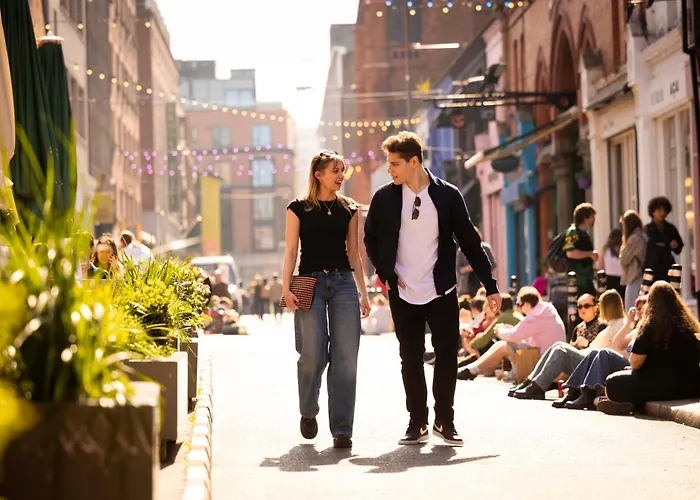 Отель Rezz Temple Bar,