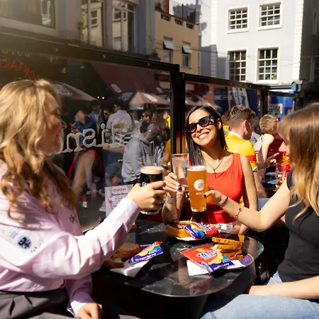 Hotell Rezz Temple Bar, 3*