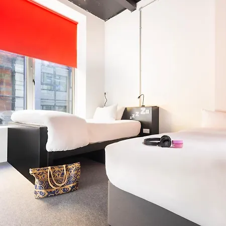 Rezz Temple Bar, 3*